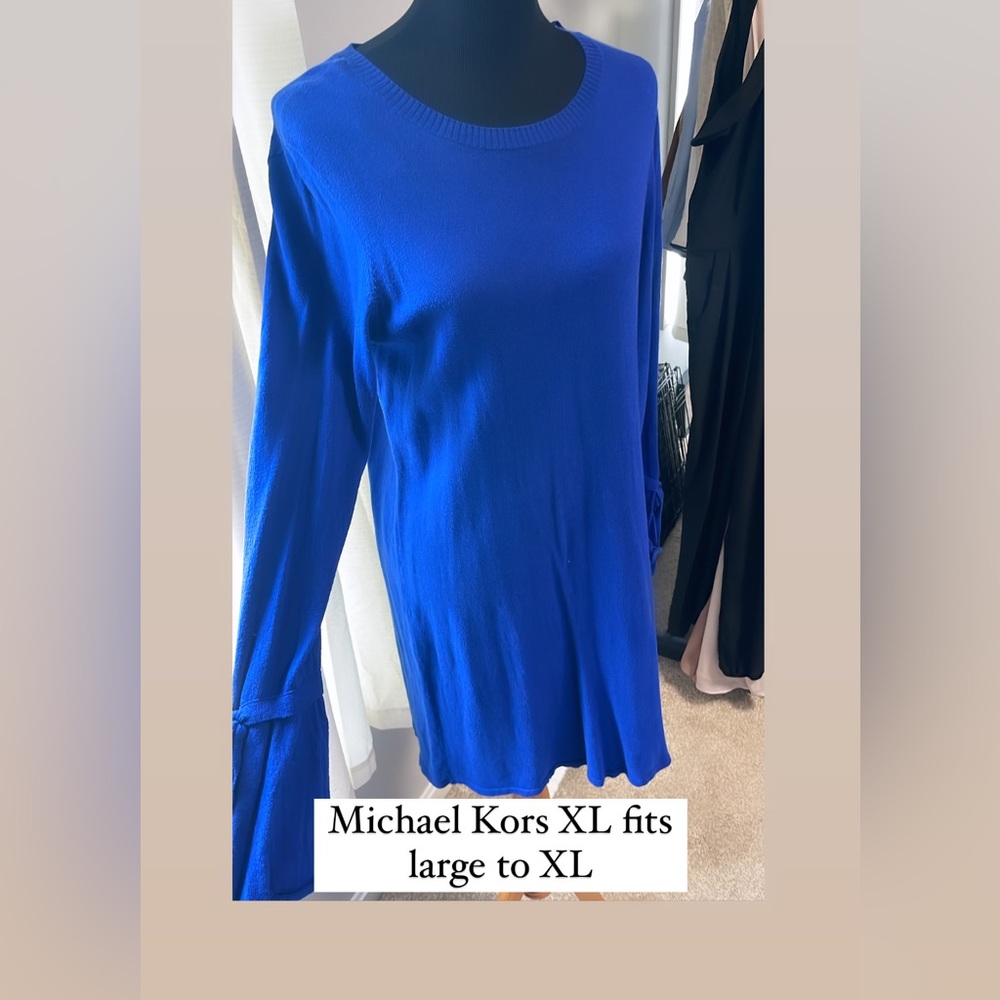 Light weight sweater dress with balloon sleeves